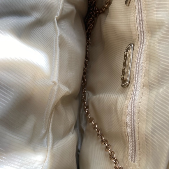 NWT Aldo Sequin Frame Gold Clutch - Picture 4 of 5